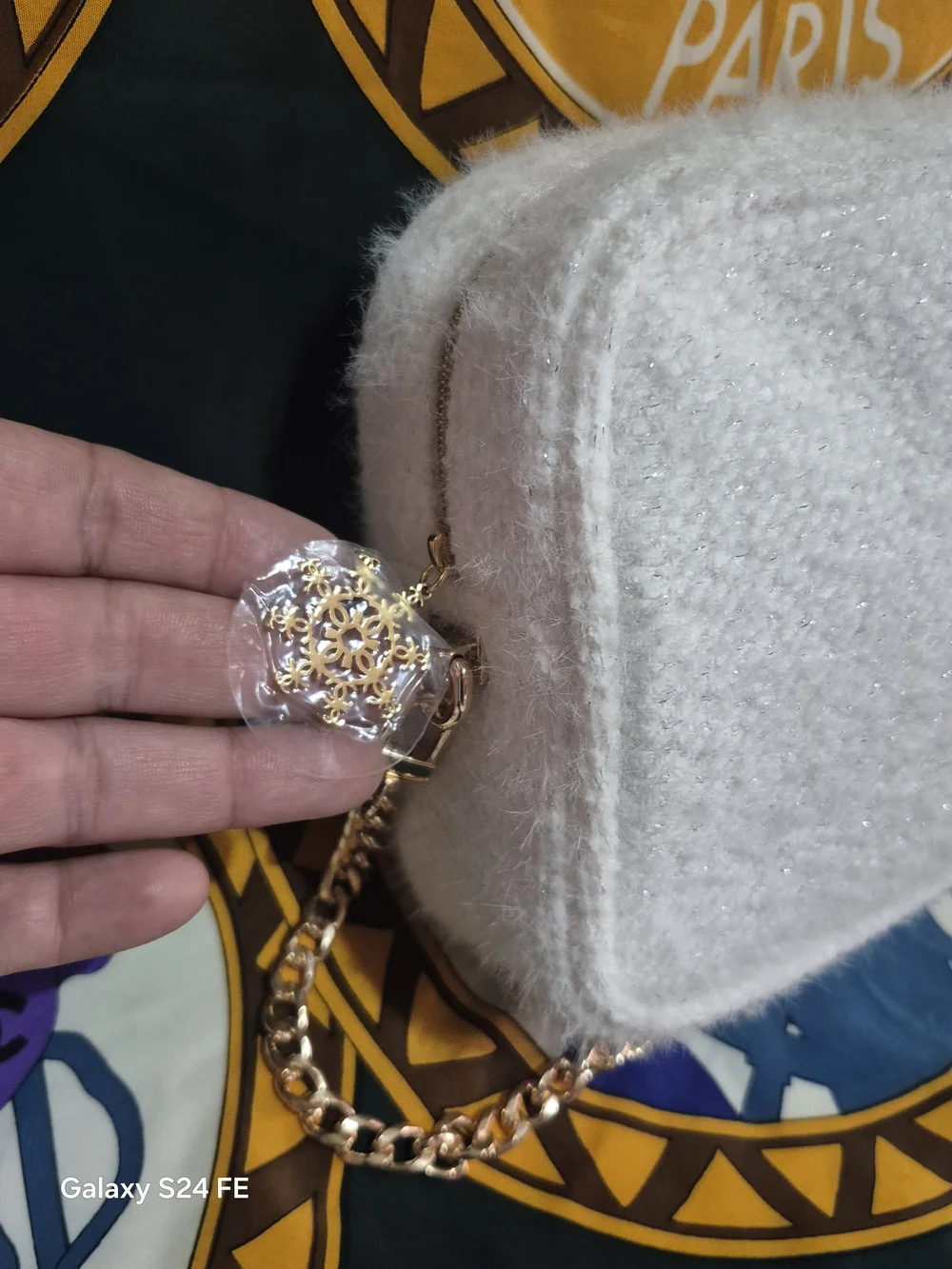 CHANEL White Tweed  Crossbody Bag with Chain